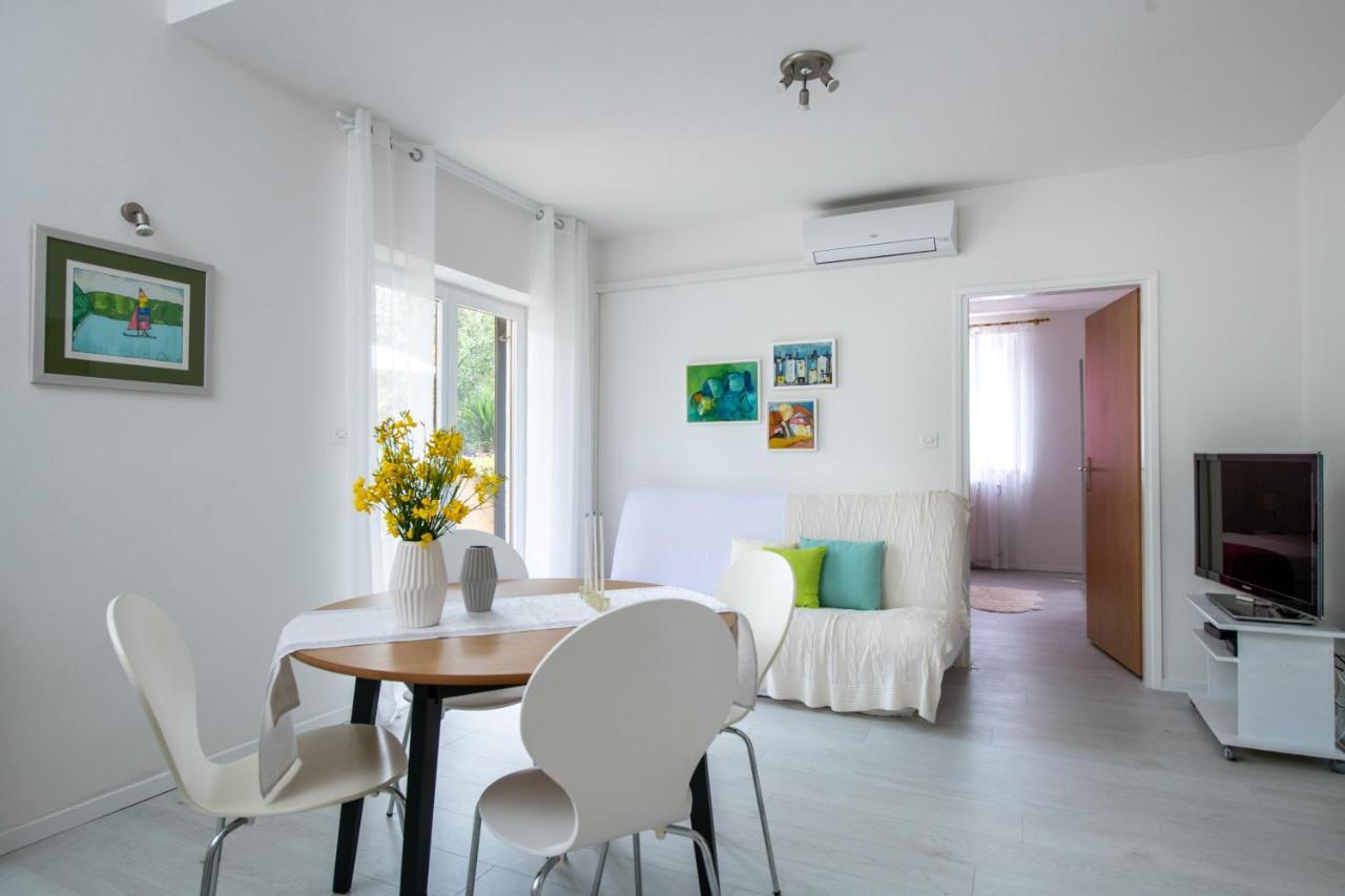 Apartment Alex Labin  Exterior photo