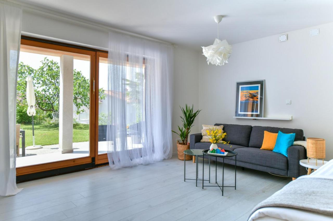 Apartment Alex Labin  Exterior photo